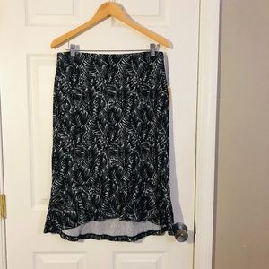 Michael Kors Black & White Leaf Patterned Skirt